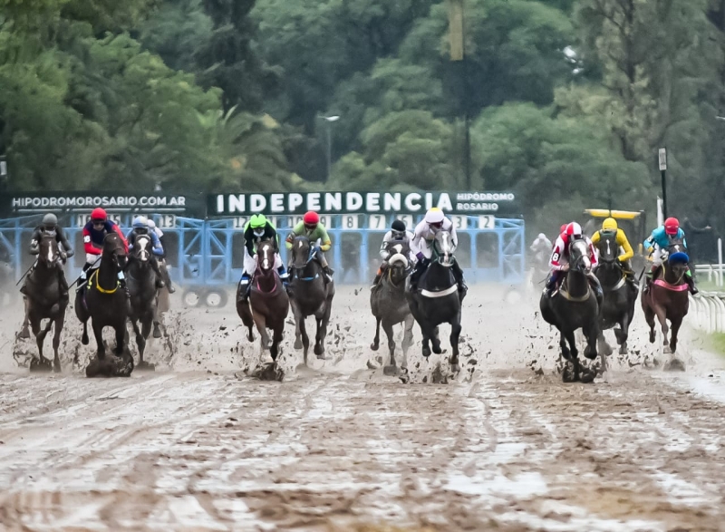 Se fue la 2ª: ocho emocionantes carreras bajo la lluvia